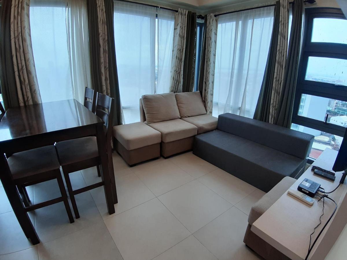 Cebu City Suites Ramos Tower By P&J Екстериор снимка
